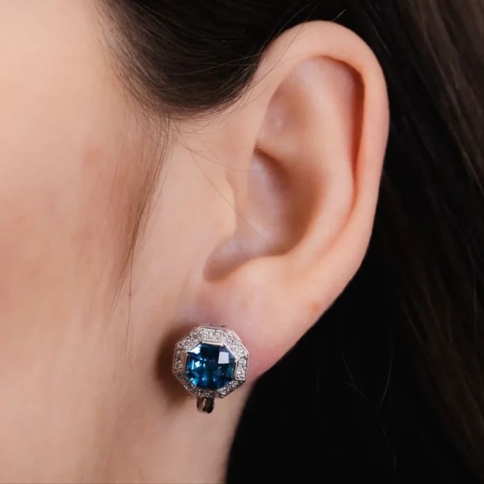 Cercei din Aur Alb model Anturaj Octogon cu Diamante si Topaz Albastru - imagine 6