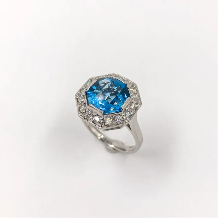 Inel din Aur Alb Model Anturaj Octogon cu Diamante si Topaz Albastru - imagine 5